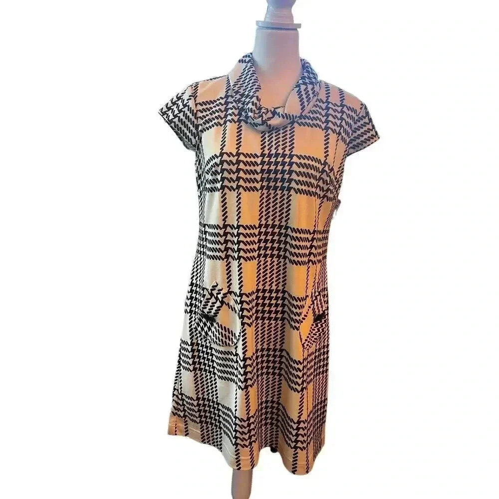 R & K originals dress with black and white abstract pattern pockets medium